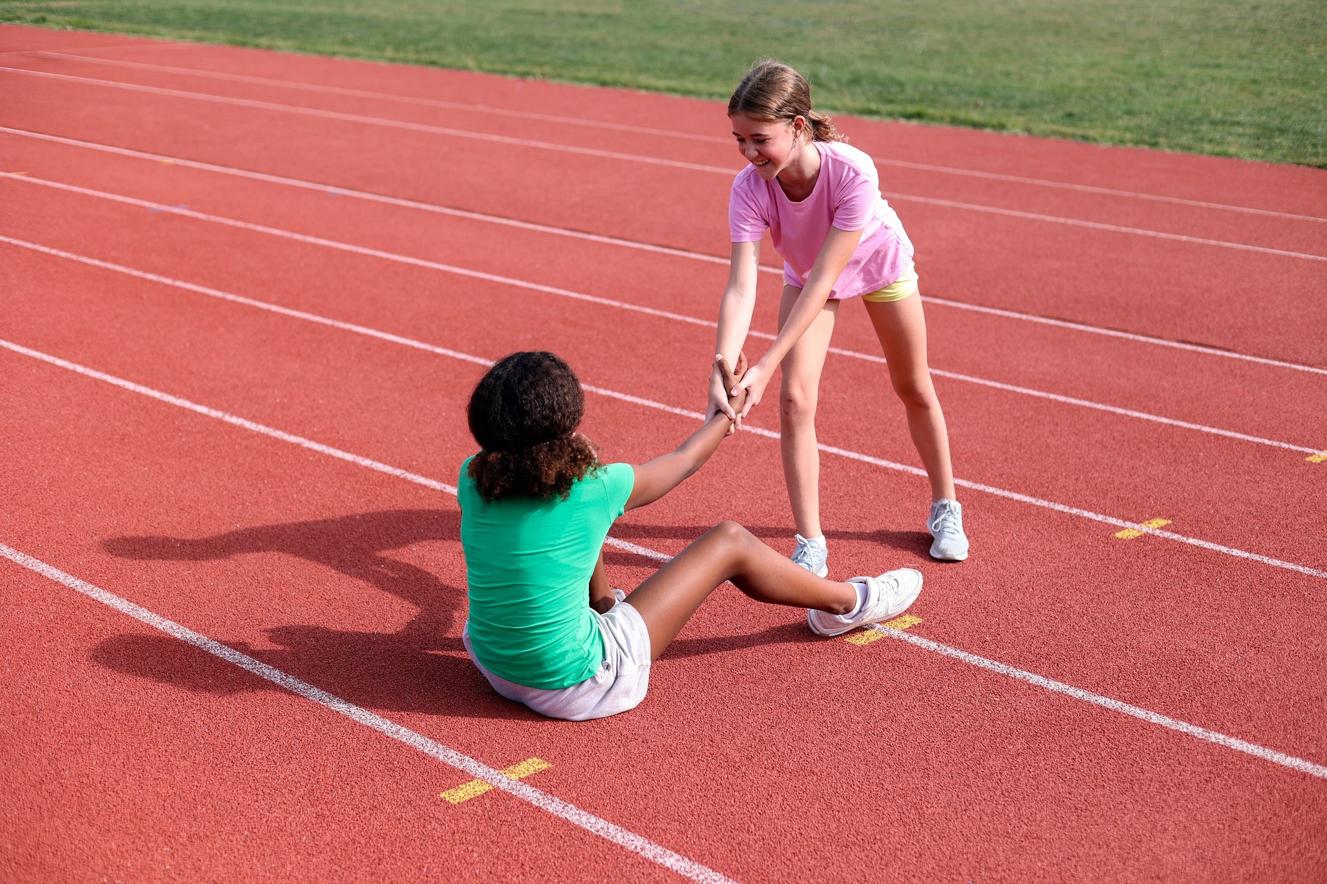 Helping an injured friend